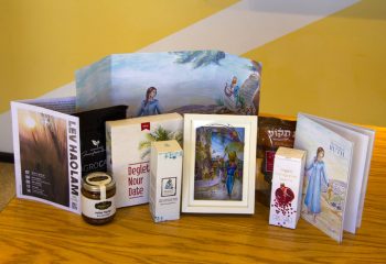 Lev Haolam Monthly Surprise Box Subscription